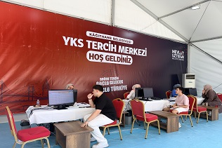 KÂĞITHANE’DE ÜNİVERSİTE ADAYLARINA TERCİH DESTEĞİ